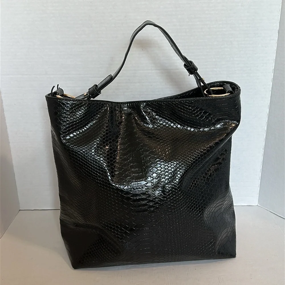 LULU DHARMA Black snakeskin Women's HOBO Bag in PRISTINE CONDITION